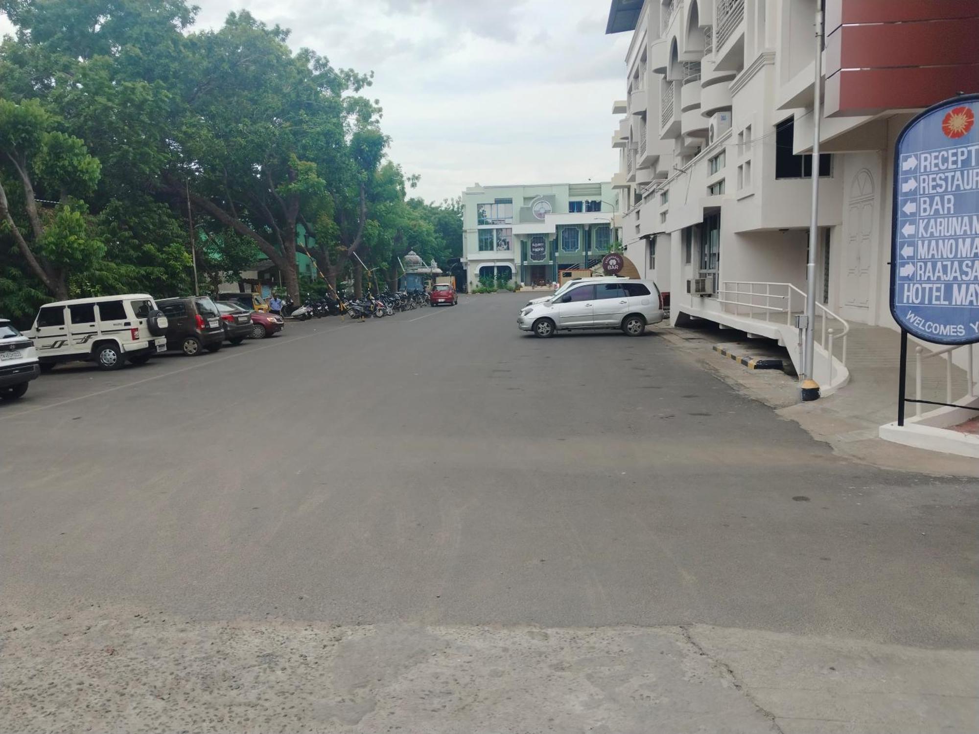 Hotel Mayas Tiruchirappalli Exterior foto
